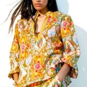 Zara Long Sleeve V Opening Blouse Sz M